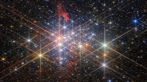 webb telescope captures stunning image  massive super star cluster