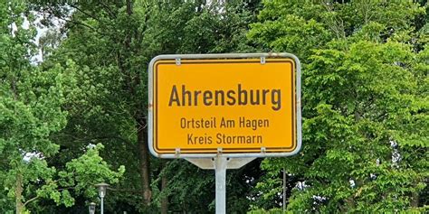 Ahrensburg Der Hagen Feiert Jahre Jubil Um Am Und