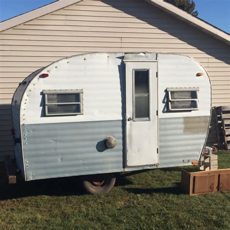 My Vintage Camper Trailer Remodel – Part One - Lori Loves Adventure