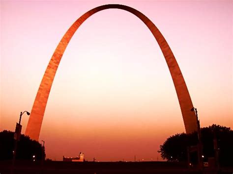 St Louis Arch Photo Op Paul Smith