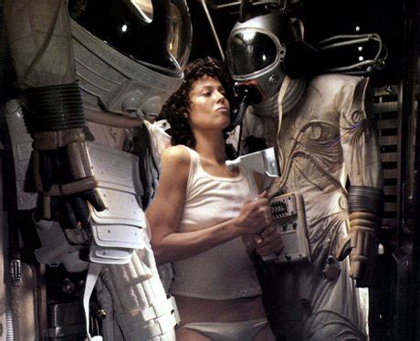 Sigourney Weaver Aliens Costume