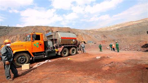 Explosives Work In A Quarry The Process Of Placing Explosives In An