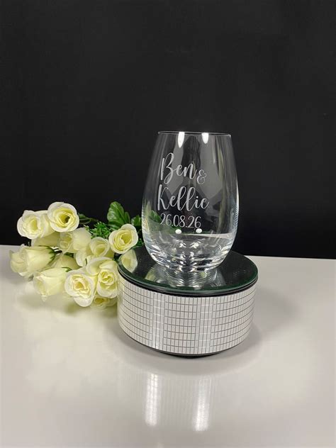 Wedding Glasses by Groovy Glass - Wedding Services Hallam | Easy Weddings