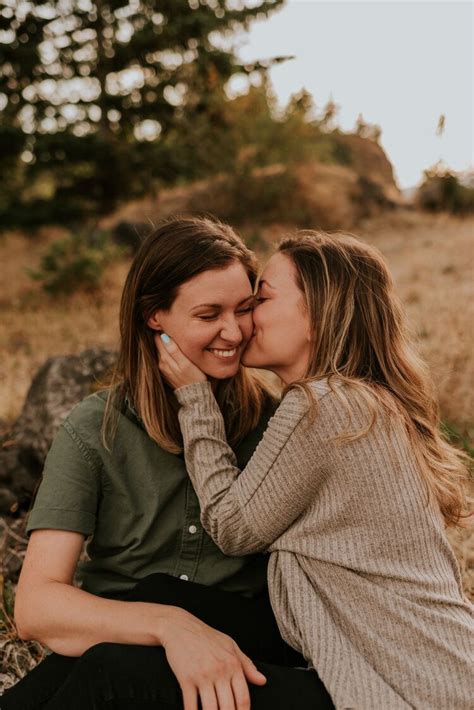 Columbia River Gorge Engagement Session Hayley Emily Portland