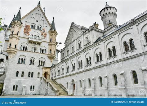 Schloss Neuschwanstein Zeichnung Schloss Neuschwanstein Foto Bild