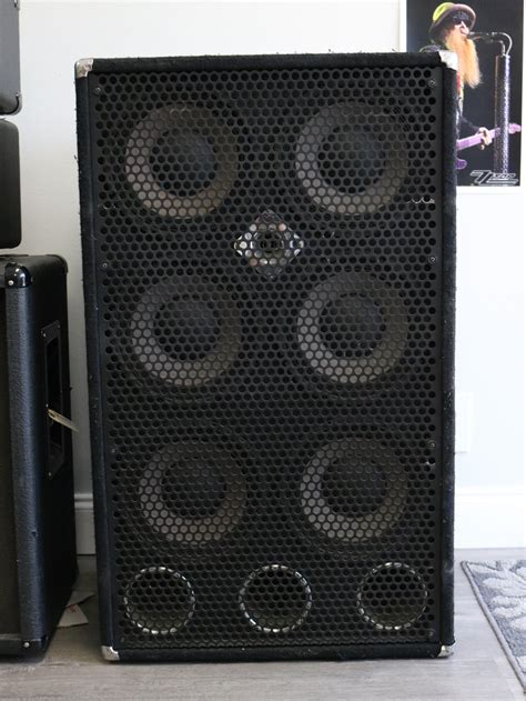 Warwick X Bass Cab