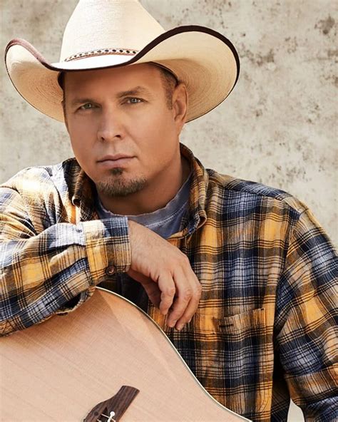 Garth Brooks The Dance” Becomes The Country Stars Signature Song