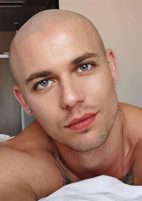 Pin De Richard Mast Em Bald Men Barba E Cabelo Cabe A Raspada Cabelo