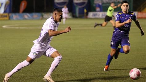 Cobán Imperial vs Comunicaciones Hora y dónde ver en vivo Apertura 2024