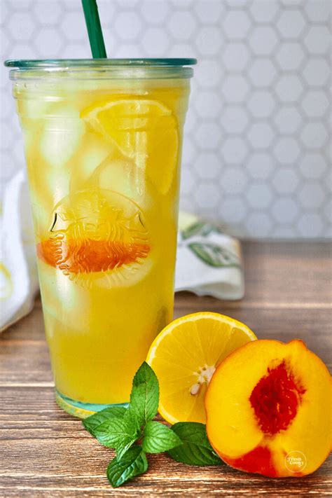 Easy Iced Peach Green Tea Lemonade Recipe Starbucks Copycat • The