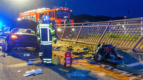 Motorradfahrer Und Sein Mitfahrer Sterben Bei Berholman Ver