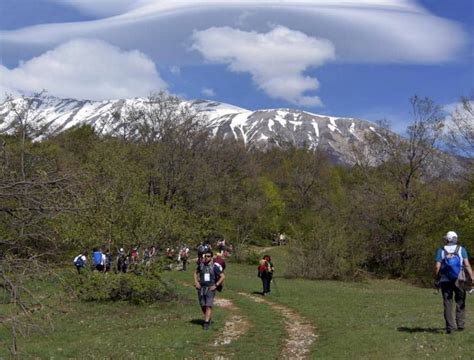 Trekking In Abruzzo 4 Itinerari Nel Cuore Verde Ditalia