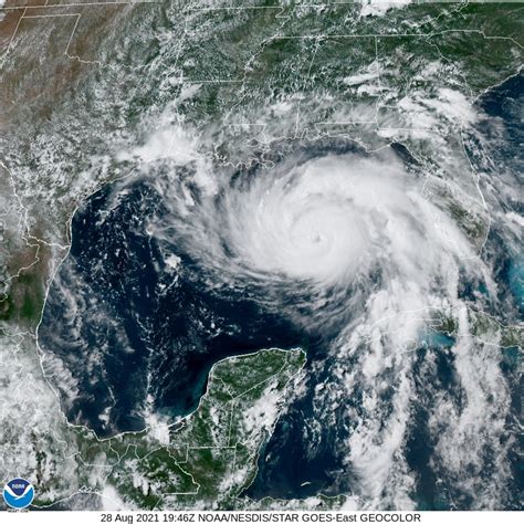 Furacão Ida chega à costa da Louisiana, nos Estados Unidos - Mundo ...