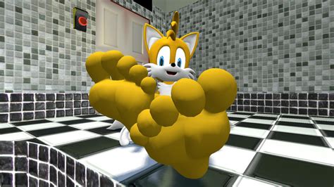 Tails Big Feet by jhedral on DeviantArt