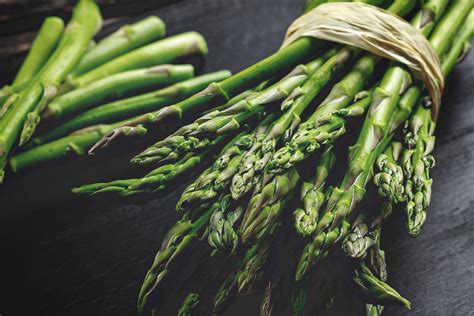 Spring asparagus season - true-italian.com