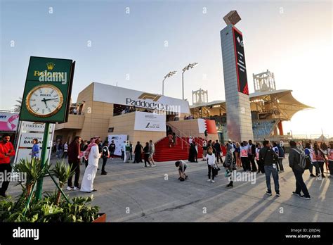 Circuit Atmosphere Paddock Club Bahrain Grand Prix Saturday 19th