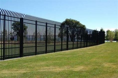 10 Foot Pre Fabricated Security Fence Security Fence Home Safety