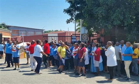 Medics Claim Assault By Striking Nehawu Nurses At Kwadukuza North