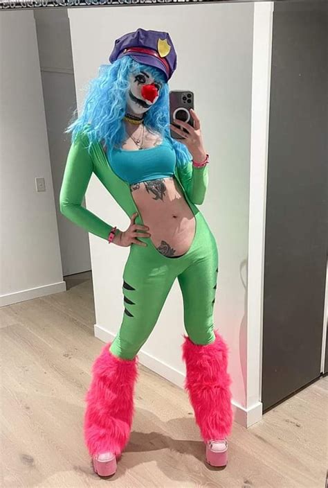 Clowns Are Hot R Clowngirls