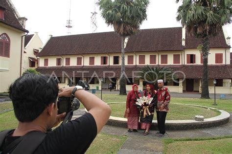 Spot Foto Bernuansa Sejarah Di Benteng Rotterdam Makassar ANTARA Foto