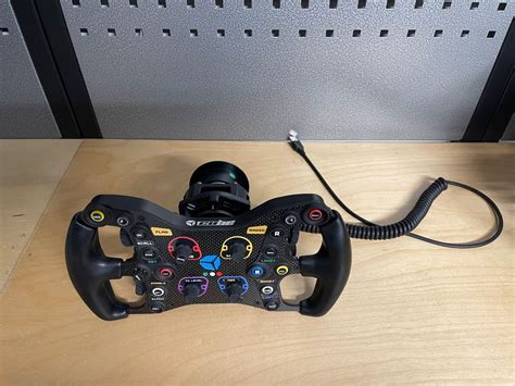 Simracing Wheel Cube F Pro Inkl Fanatec Podium Hub Kaufen Auf Ricardo