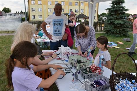 Piknik rodzinny z okazji Dnia Dziecka na osiedlu Młodych wspominamy