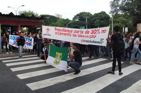 Ato Marca Dia De Luta Em Defesa Da Ci Ncia E Tecnologia E Contra Os