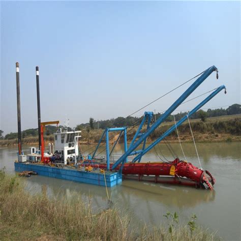 Spud Positioning Cutter Suction Dredger For Digging River Sand China