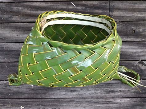 A Spot Of Weaving Keeps Me Happy Taro Basket Coconut Palm Weaving