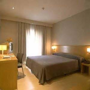 Hotel Arc La Rambla - 2 star hotel in Las Ramblas, Barcelona, Spain