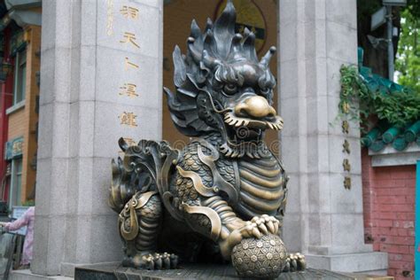 Statuen Katyayana Oder Gautama Buddhas In Tin Hau Temple Oder In Kwun