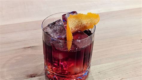 John S Lambrusco Twist On The Classic Negroni Recipe Holiday