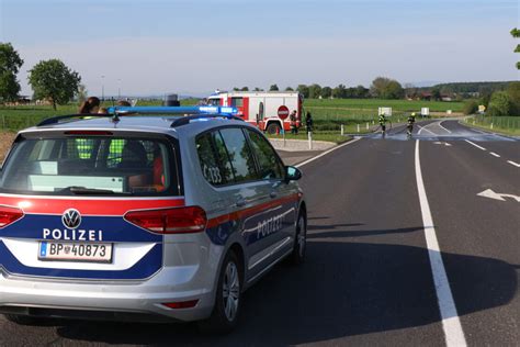 Folgenschwerer Crash Zwischen Motorrad Und Pkw Auf Pyhrnpass Stra E Bei