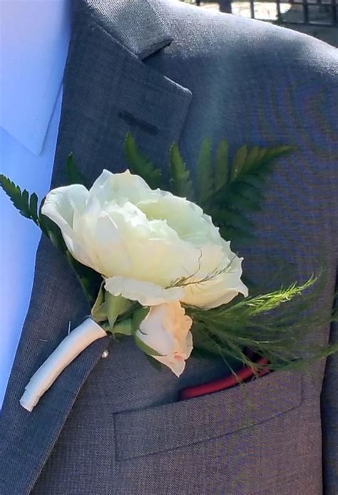 Grooms Boutonniere