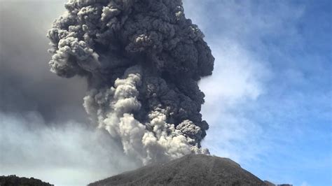 Volc N Turrialba Hizo Erupciones Doble Llave