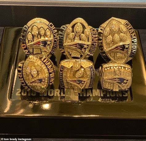 Tom Brady Celebrates Six Super Bowl Championship Rings Then Poses