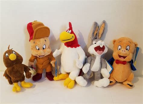 Six Flags Magic Mountain Looney Tunes 10" Plush Set Bugs Porky Elmer ...