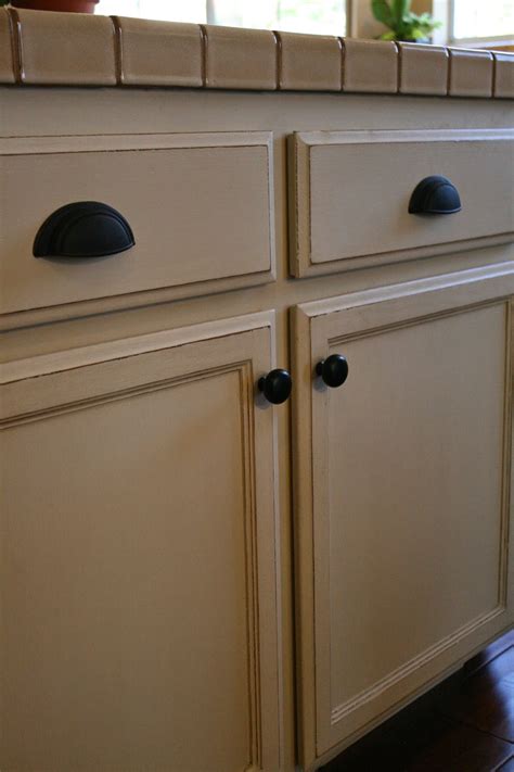 Reloved Rubbish Amazing Chalk Paint Transformation On Oak Kitchen