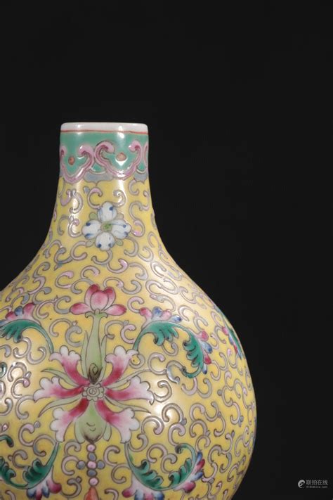 Bidlive Chinese Enamel Glazed Gourd Vase