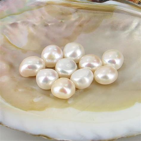 Single White Undrilled Cultured Freshwater Pearl Baroque 10 11mm