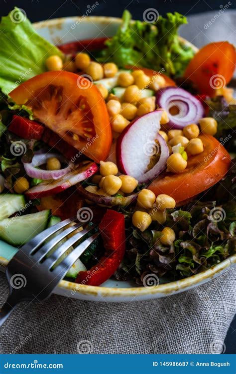 Salada Vegetal Org Nica Imagem De Stock Imagem De Toalha