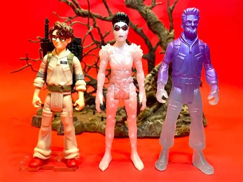 Pre-orders for new fan-made Ghostbusters 'Fright Feature' toys to ...