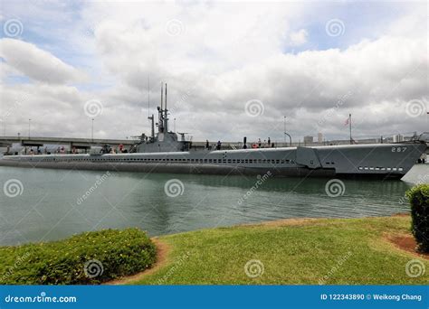 Submarino De Uss Bowfin En El Pearl Harbor Hawaii Imagen Editorial