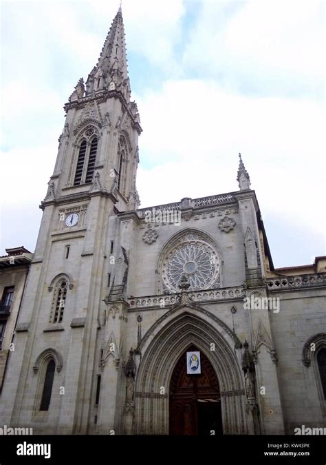 Bilbao Catedral De Santiago 66 Stock Photo Alamy