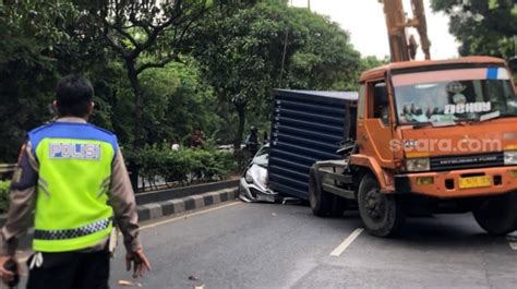 Kecelakaan Beruntun Di Sitinjau Lauik Truk Batu Bara Tabrak Truk CPO