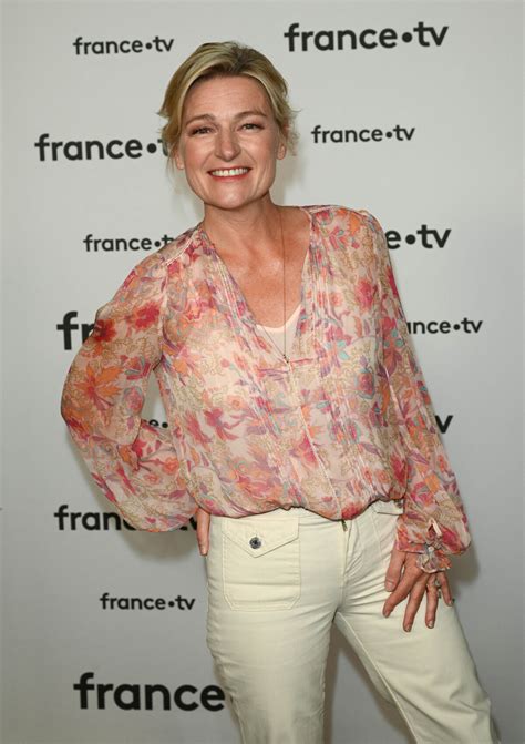 Photo Anne Lisabeth Lemoine Au Photocall Pour La Conf Rence De