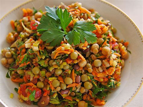 Salat Mit H Lsenfr Chte Potpourri Von Mangoldkehlchen Chefkoch