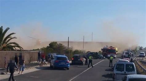 Fallecen dos mujeres en una colisión entre un turismo y una furgoneta