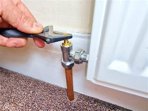 How To Clear Airlock In Radiator Pipes Without Using A Hose