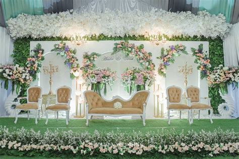 Contoh Pelamin Warna Hijau Putih Jasmine Avery